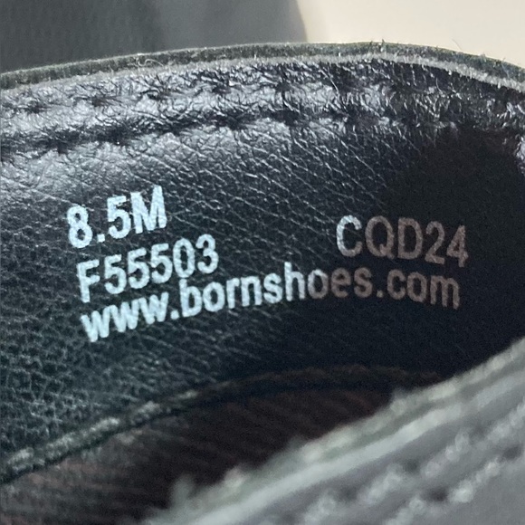 NWT Born Cove Waterproof Chelsea Boot Women’s Size 8.5 Black - Picture 11 of 11